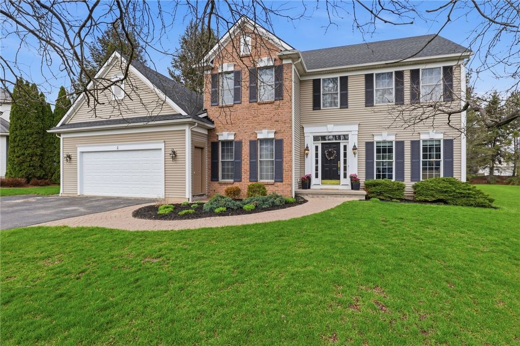 4 Willoughby Place, Pittsford, NY 14534