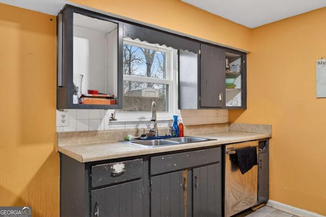 5720 Bob White Lane, Douglasville, GA 30135