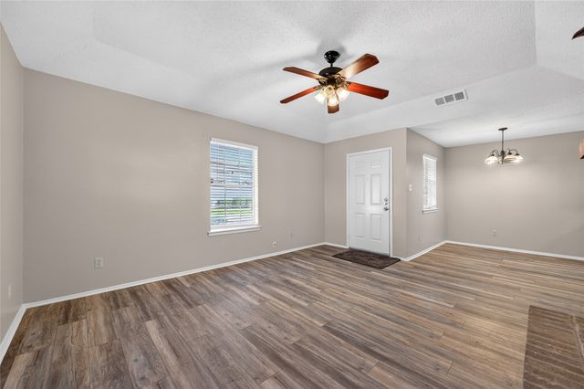 1034 Tennessee Trail, Arlington, TX 76017