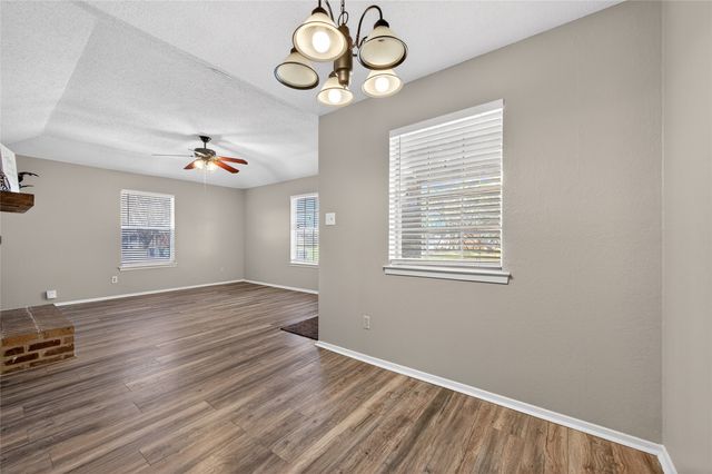 1034 Tennessee Trail, Arlington, TX 76017