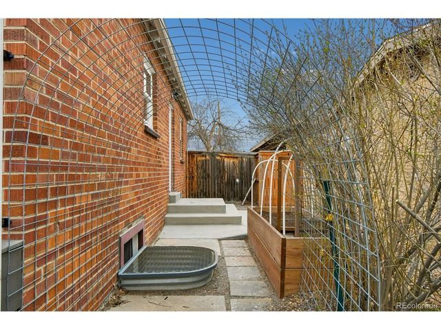 2030 Quitman St, Denver, CO 80212