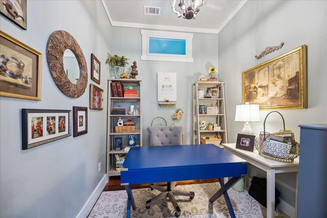 859 E Glenn Street, Bellville, TX 77418