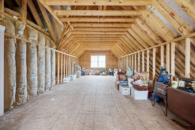 859 E Glenn Street, Bellville, TX 77418