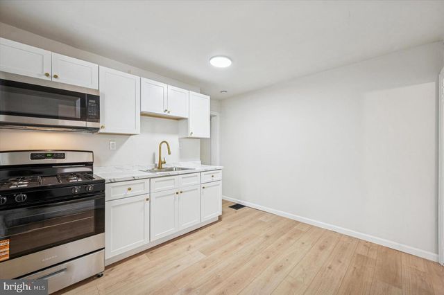 6313 SAYBROOK AVE, Philadelphia, PA 19142