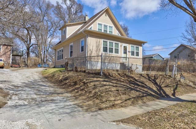 810 E Washington Avenue, Des Moines, IA 50316
