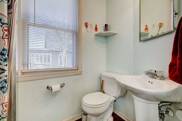 810 E Washington Avenue, Des Moines, IA 50316