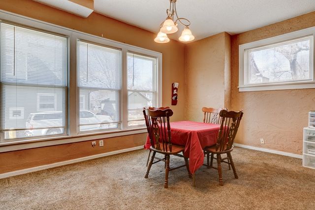 810 E Washington Avenue, Des Moines, IA 50316