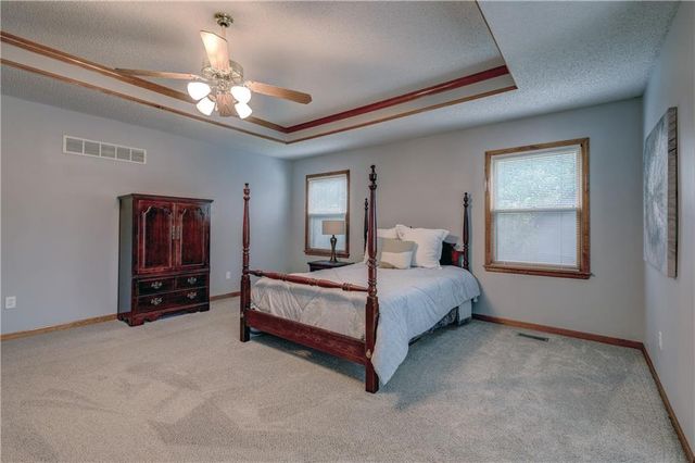 13842 W 110th Street, Lenexa, KS 66215