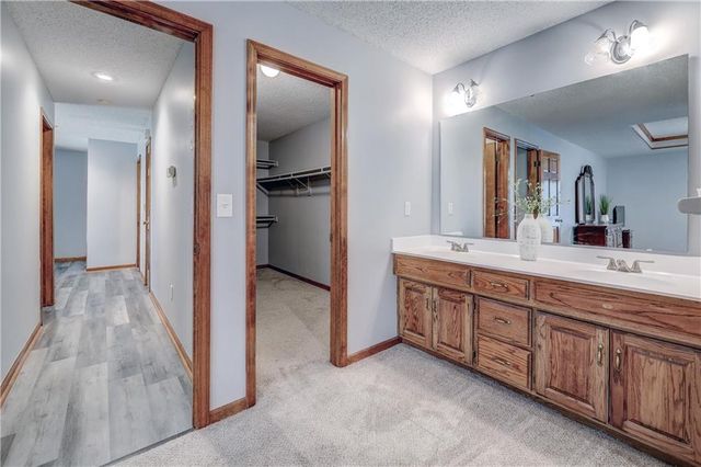 13842 W 110th Street, Lenexa, KS 66215