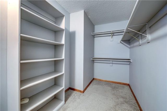 13842 W 110th Street, Lenexa, KS 66215