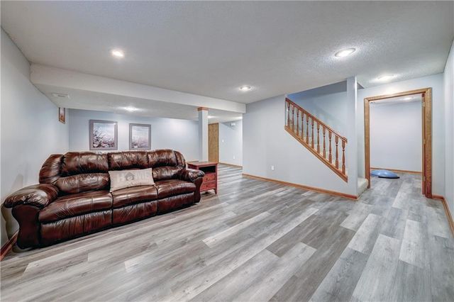 13842 W 110th Street, Lenexa, KS 66215
