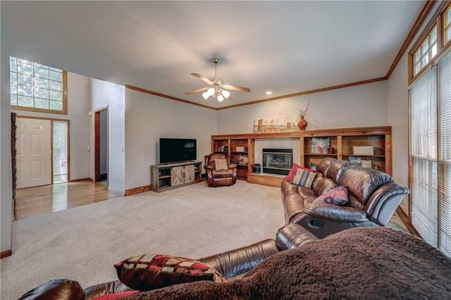 13842 W 110th Street, Lenexa, KS 66215