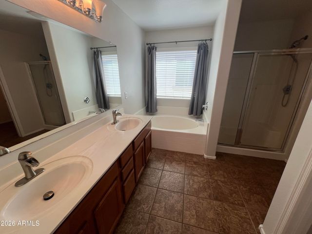 4120 S SAWMILL Road, Gilbert, AZ 85297