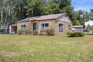 750 N KENTUCKY AVENUE, Umatilla, FL 32784