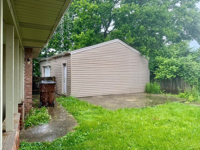 2834 Shartle Street, Middletown, OH 45042