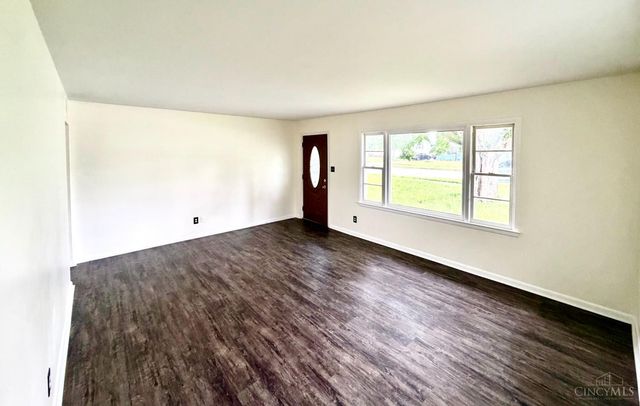 2834 Shartle Street, Middletown, OH 45042
