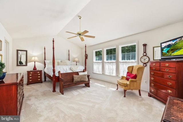 6843 LOCHMERE DR, Manassas, VA 20112