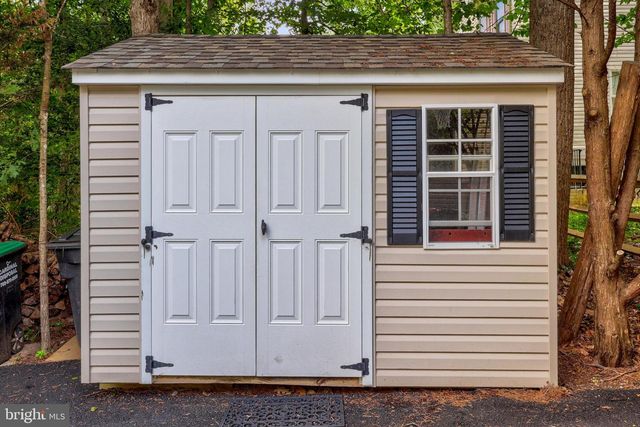6843 LOCHMERE DR, Manassas, VA 20112