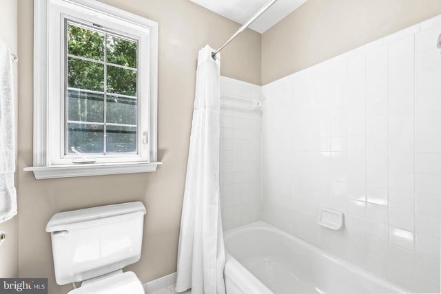 6843 LOCHMERE DR, Manassas, VA 20112