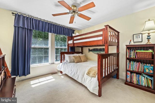 6843 LOCHMERE DR, Manassas, VA 20112