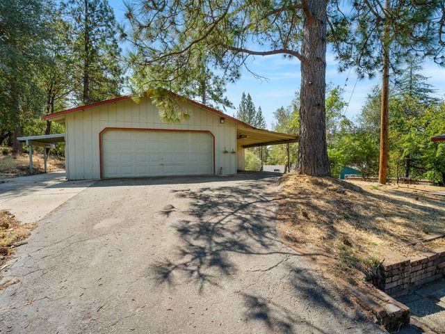 2430 Morrene Dr, Placerville, CA 95667