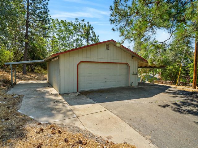2430 Morrene Dr, Placerville, CA 95667
