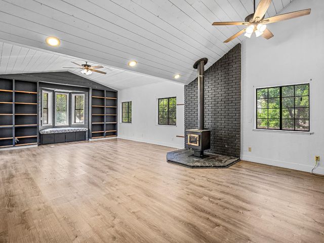2430 Morrene Dr, Placerville, CA 95667