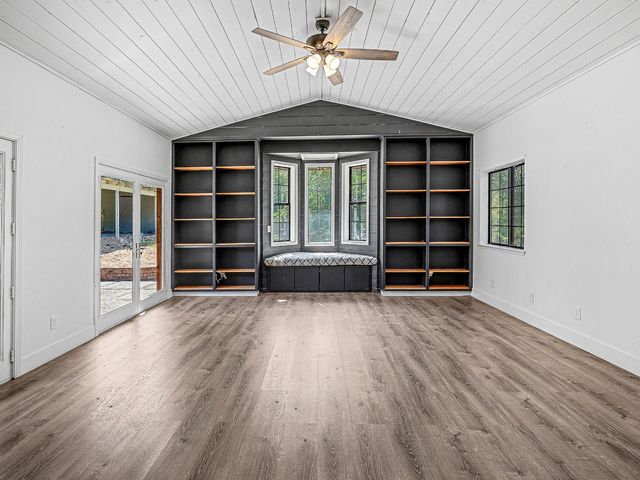 2430 Morrene Dr, Placerville, CA 95667