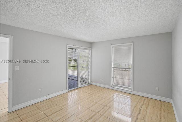 661 N University Dr 1-103, Pembroke Pines, FL 33024
