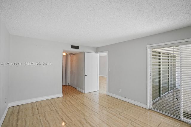 661 N University Dr 1-103, Pembroke Pines, FL 33024