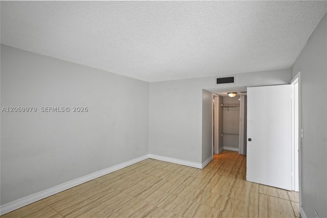 661 N University Dr 1-103, Pembroke Pines, FL 33024