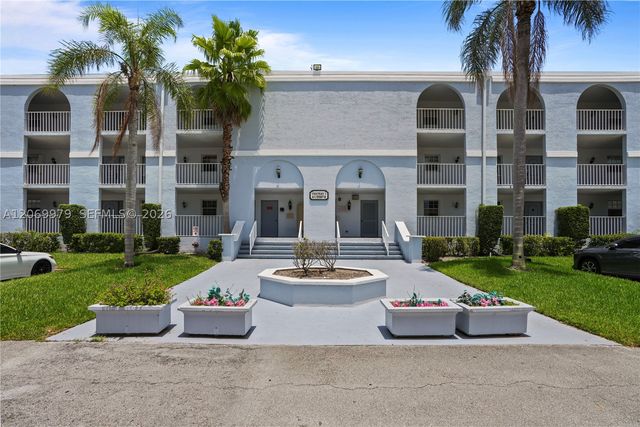 661 N University Dr 1-103, Pembroke Pines, FL 33024
