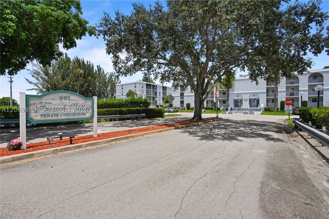 661 N University Dr 1-103, Pembroke Pines, FL 33024