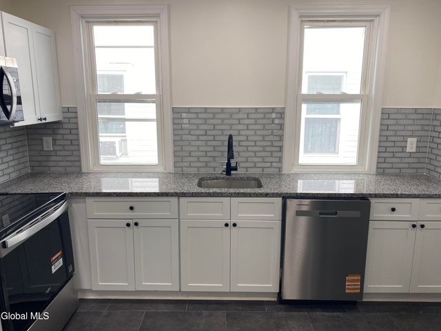 1755 Avenue B, Schenectady, NY 12308