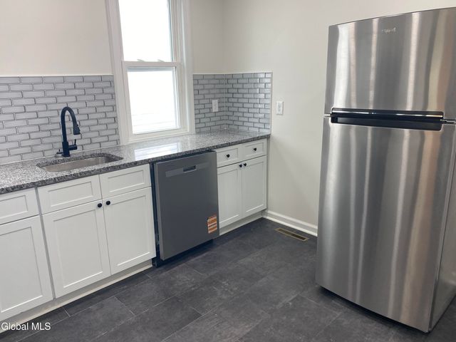 1755 Avenue B, Schenectady, NY 12308