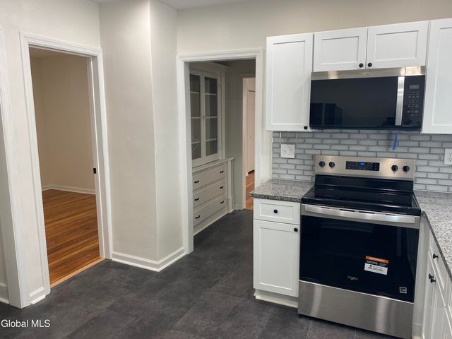 1755 Avenue B, Schenectady, NY 12308