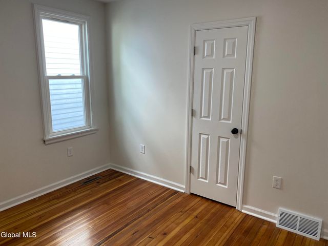 1755 Avenue B, Schenectady, NY 12308