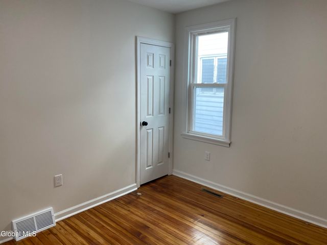 1755 Avenue B, Schenectady, NY 12308