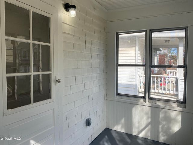 1755 Avenue B, Schenectady, NY 12308