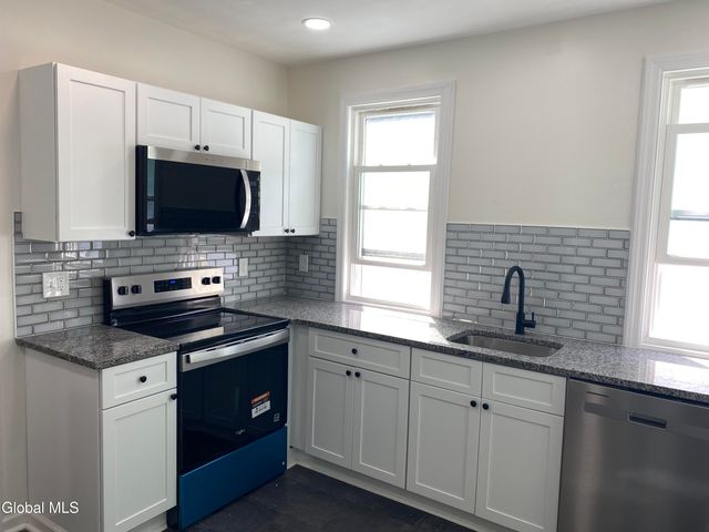 1755 Avenue B, Schenectady, NY 12308