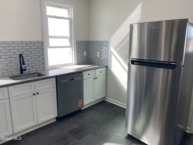 1755 Avenue B, Schenectady, NY 12308