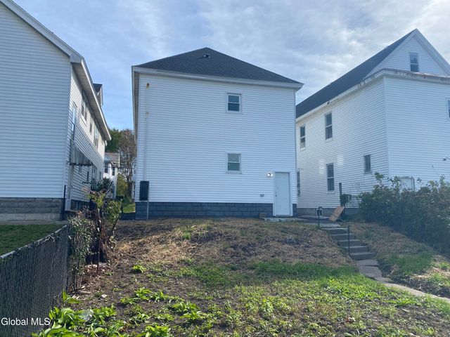 1755 Avenue B, Schenectady, NY 12308