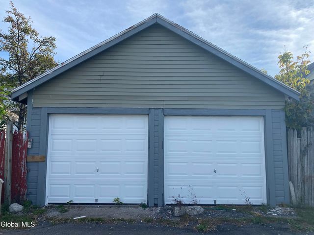 1755 Avenue B, Schenectady, NY 12308