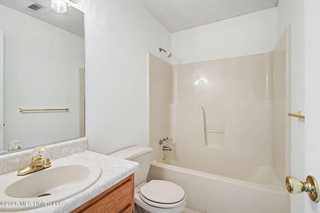 70 Yarbrough Loop, Holly Springs, MS 38635