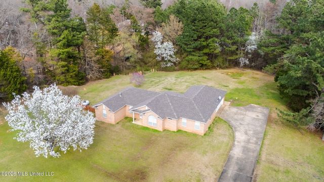 70 Yarbrough Loop, Holly Springs, MS 38635