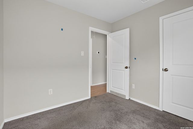 8230 Piedra Medina, San Antonio, TX 78252
