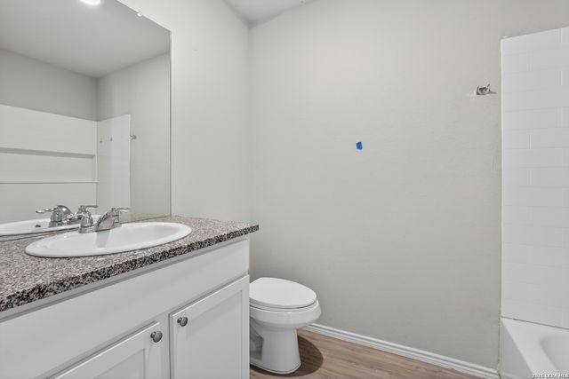 8230 Piedra Medina, San Antonio, TX 78252