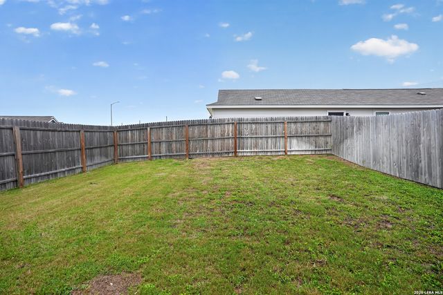 8230 Piedra Medina, San Antonio, TX 78252