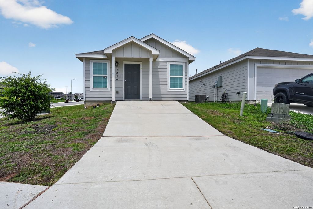 8230 Piedra Medina, San Antonio, TX 78252