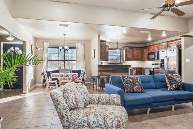 244 Point Circle, Pilot Point, TX 76258